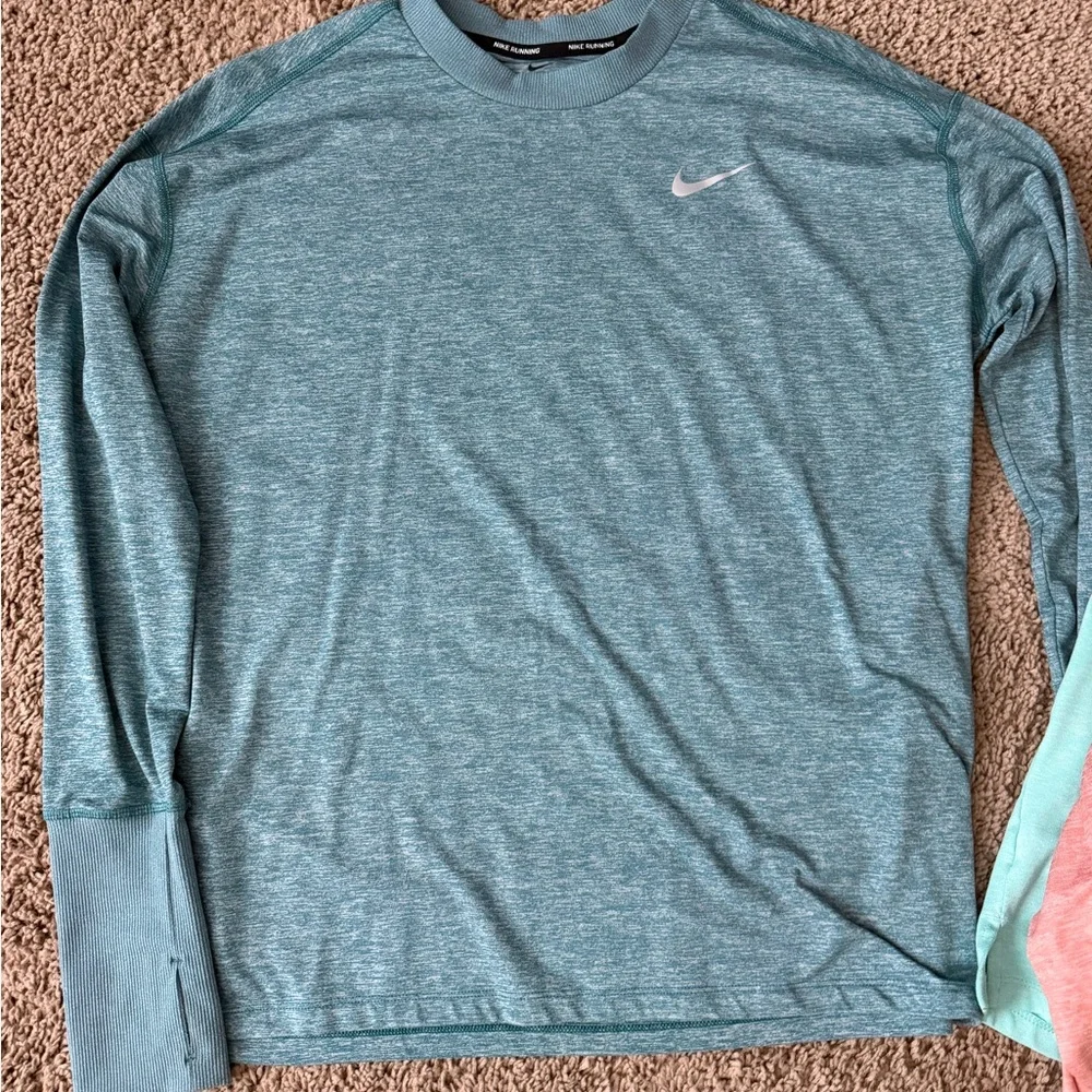 Bundle of 4 Nike Dri Fit Lomg Sleeves - Picture 4 of 10